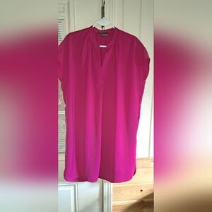 Vince. Pink Split Neck Short Sleeve Blouse Relaxed Fit Dress, size XS